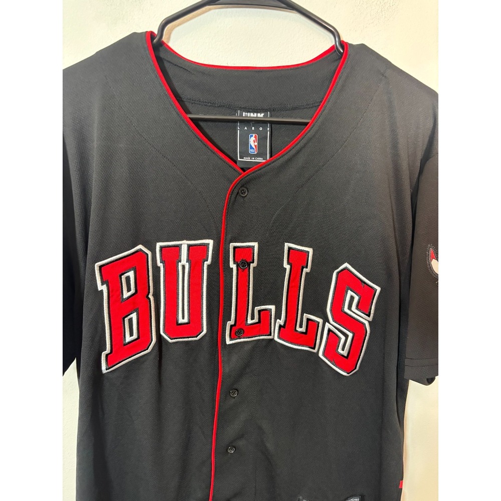 UNK Men's Size Large Chicago Bulls Baseball-Style Jersey Buttons - Picture 3 of 7